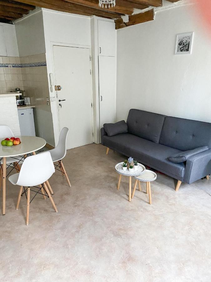 Cosy Apartment In The Heart Of Fontainebleau Eksteriør billede